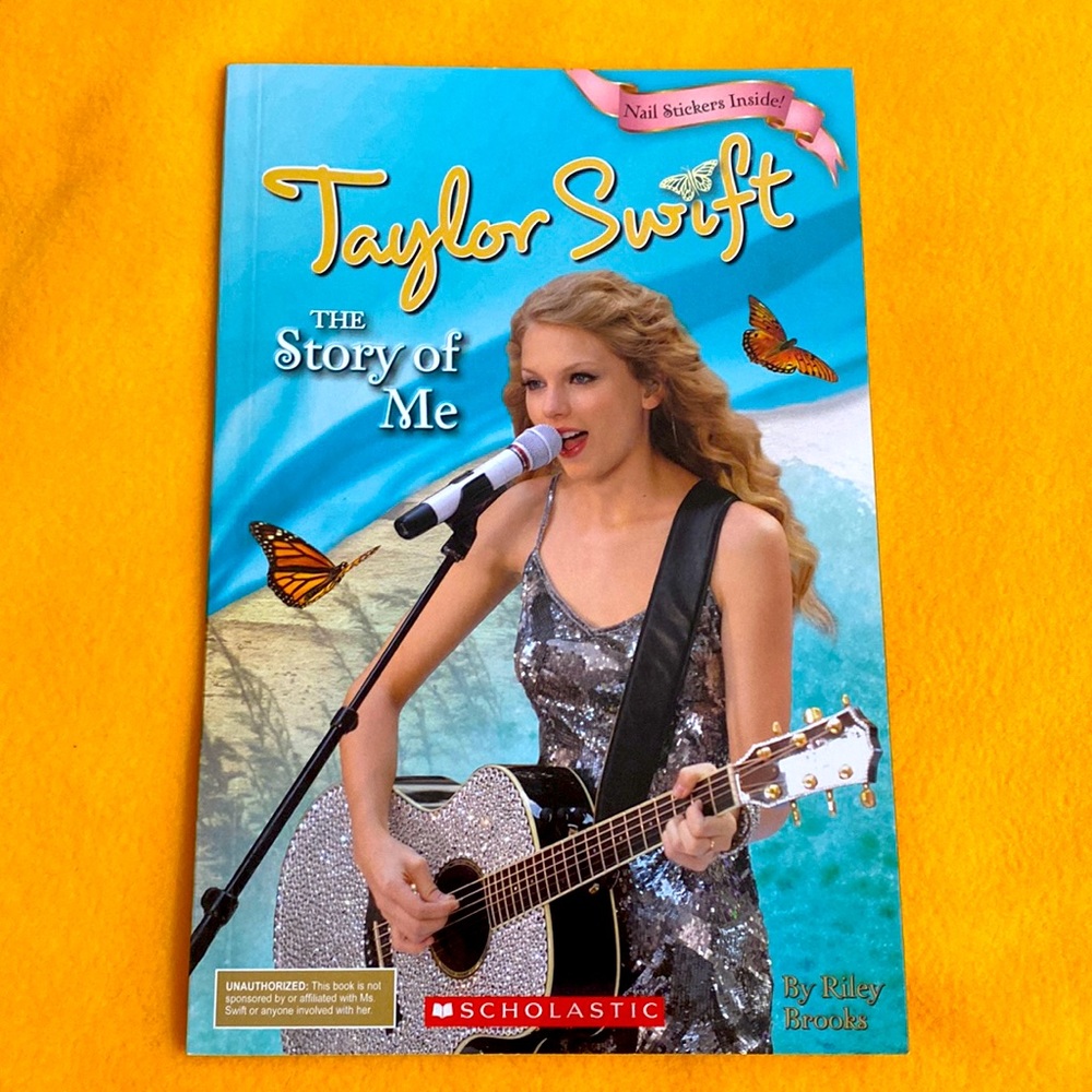 Taylor Swift The Story Of Me Book